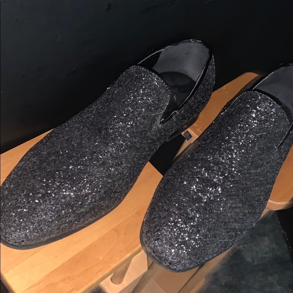 Men’s metallic sparkle dress shoes